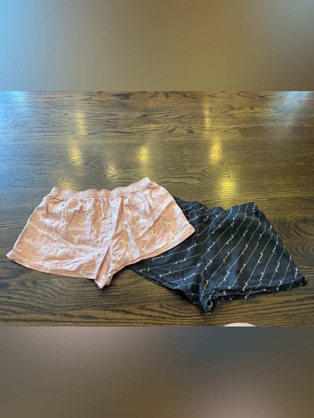 PINK Victoria's Secret Pink and Black Logo Lounge Shorts Set - Picture 4 of 4